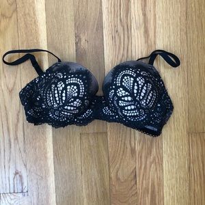 Never worn Victoria Secret Bra